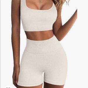 BRAND NEW Workout Set